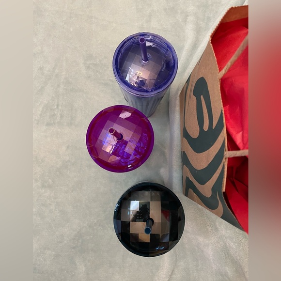 Lot of 3 dome-lid Starbucks Venti tumblers - Picture 5 of 5